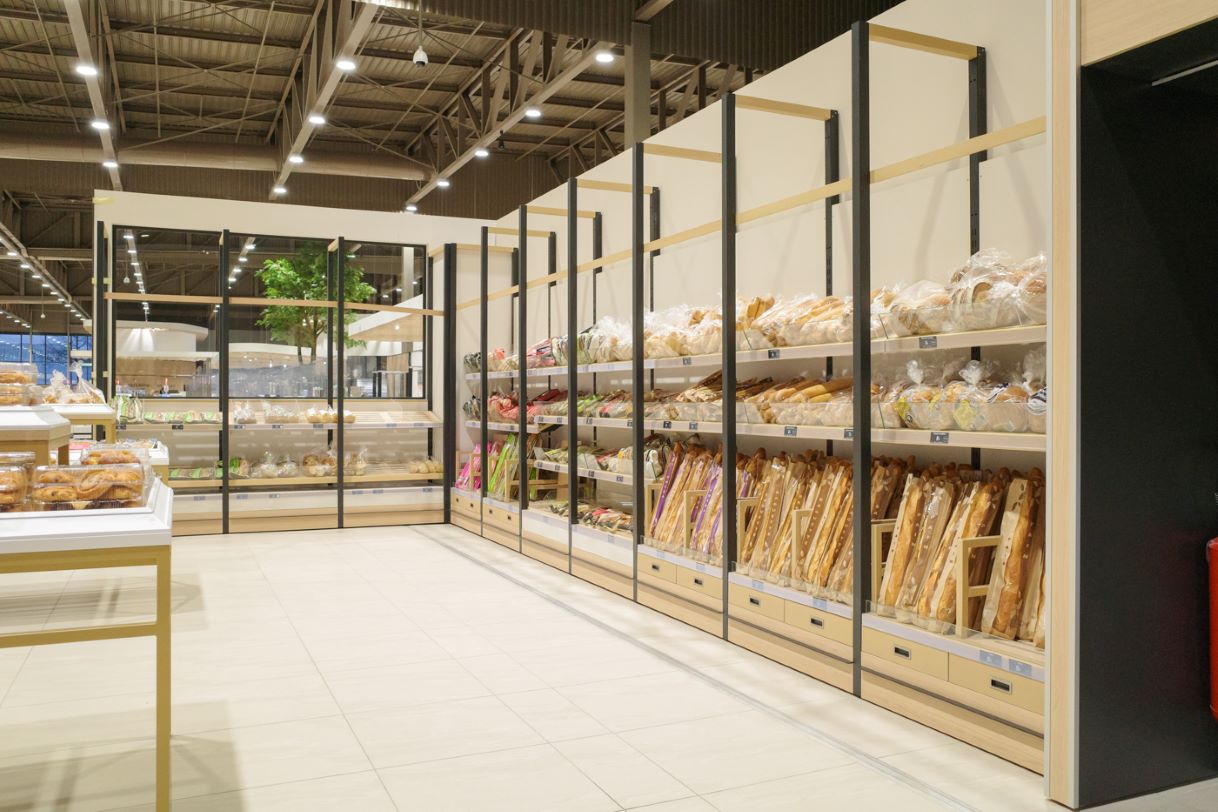 Allée exposition produits boulangerie