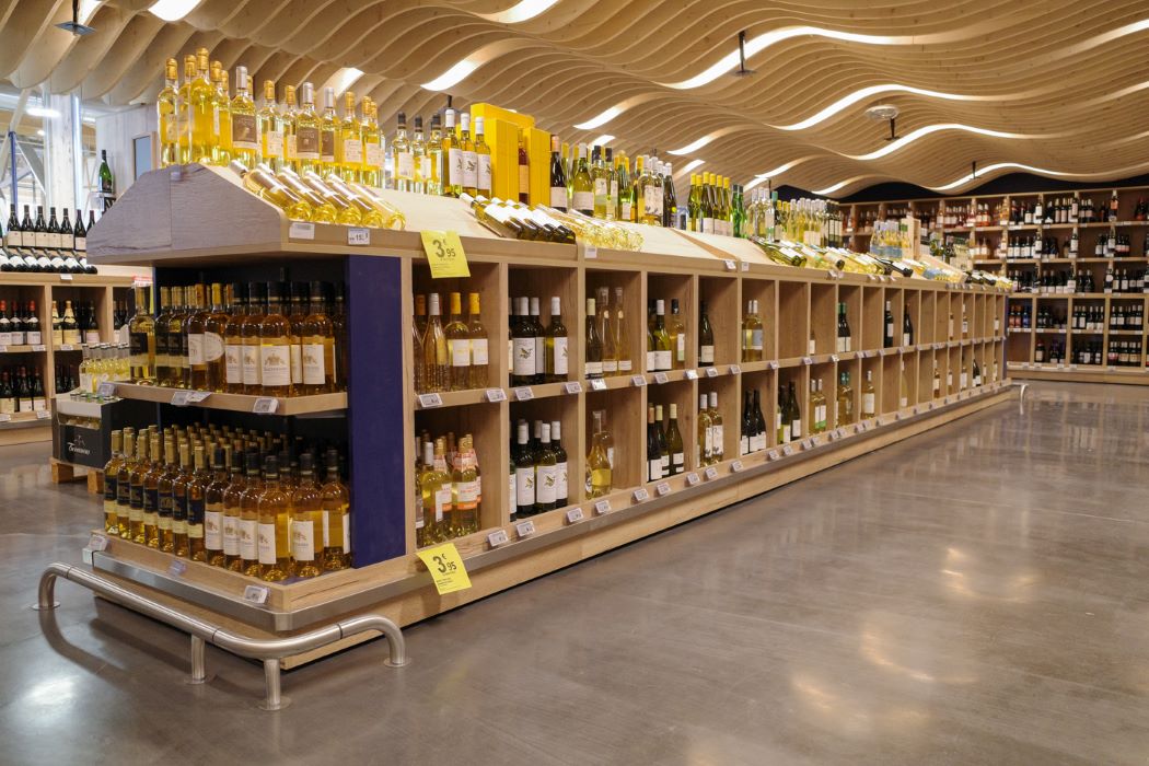 Meuble caviste central en bois